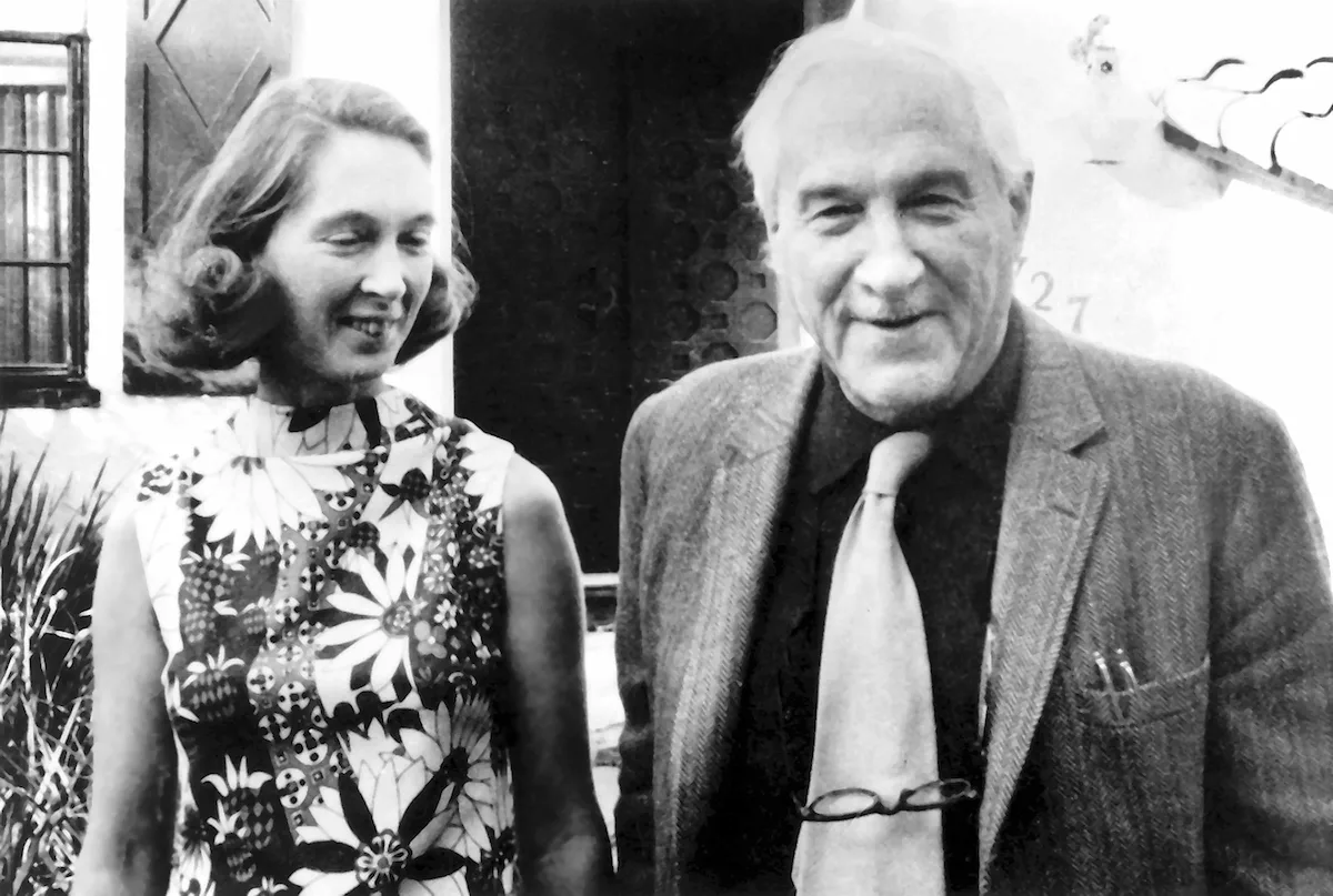 A young Jane Goodall with her mentor Dr Louis Leakey 